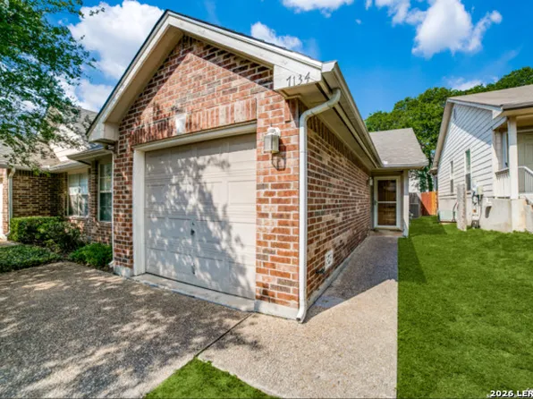 7134 Snowden Crst, San Antonio, TX 78240