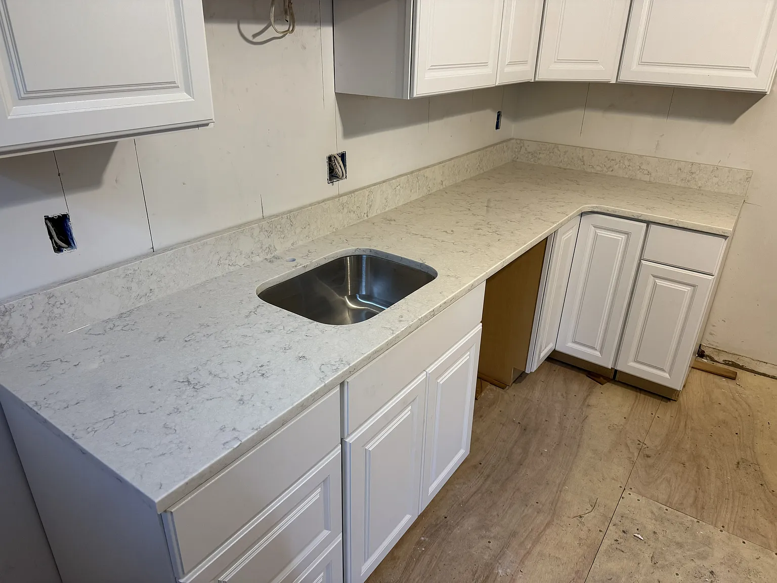 3 bed, 1040 sqft, $2,500 — Photo 4