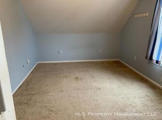 124 Orchard St FLOOR 3, Woonsocket, RI 02895