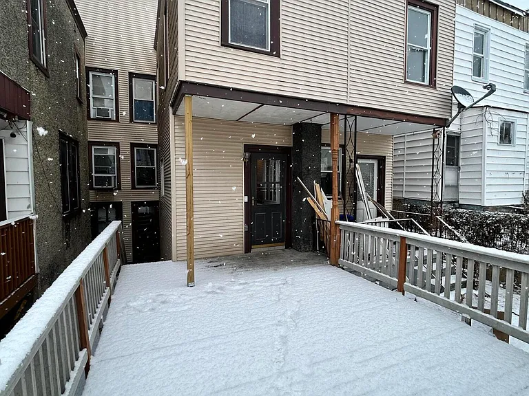 124 Birch St — Photo 10