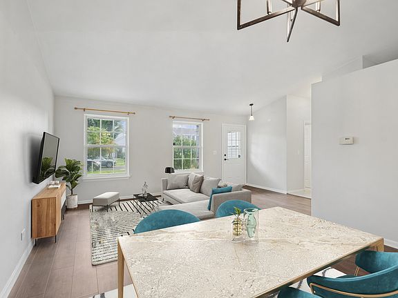 2nd image of 232 Dunton Ct