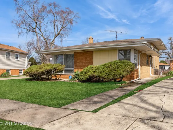 349 Carey Ct, Chicago Heights, IL 60411