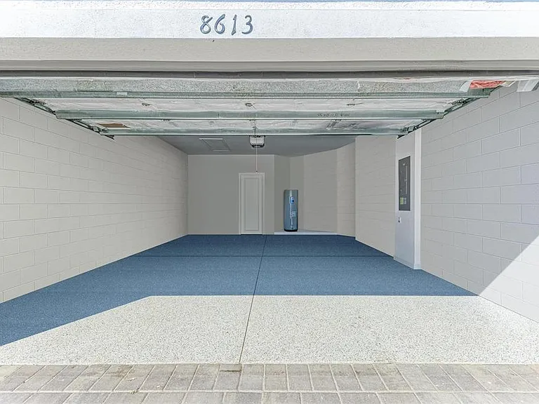 8613 Seasalt Loop — Photo 60