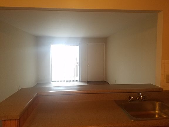 3rd image of 2135 Maverick Dr APT C