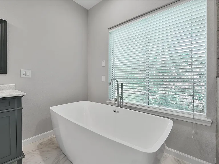 35 Cornerbrook Pl — Photo 32