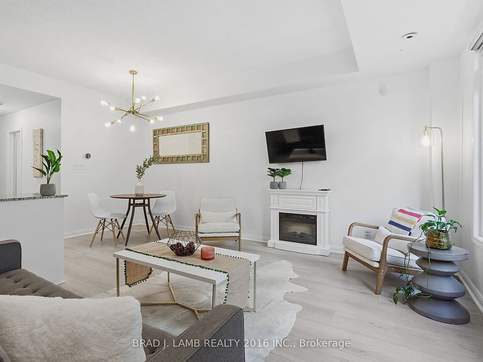 1st image of 80 Carr St #29