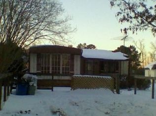 5856 Hall Town Rd, Gloucester, VA 23061