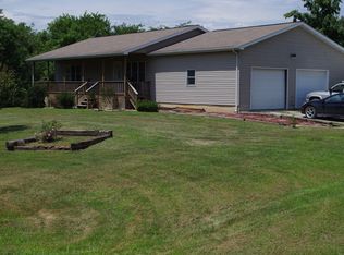 7657 Baylis Rd, Alma, IL 62807