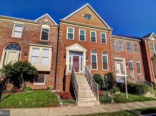 20352 Marguritte Sq, Sterling, VA 20165
