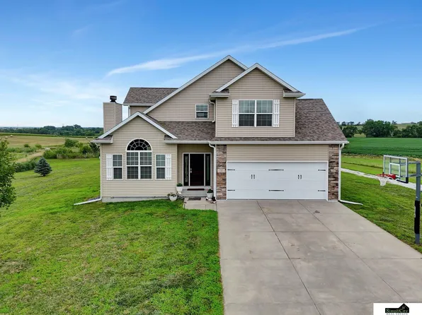 757 Bluff Rd, Lincoln, NE 68531
