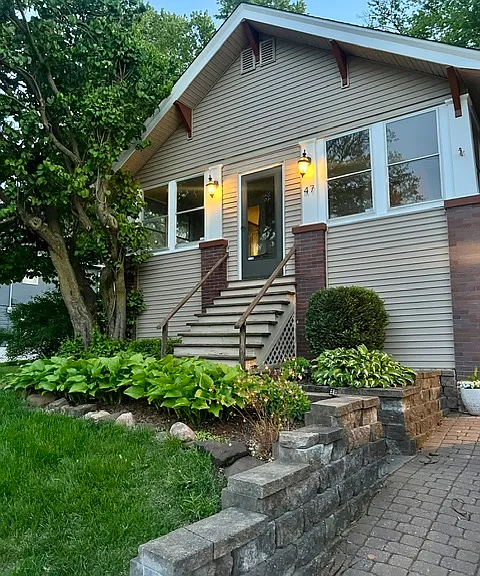 47 Country Club Rd — Photo 1