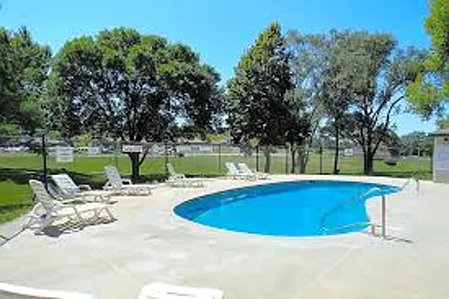 Country Estates Photo 1