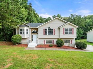 1575 Cedar Hl, Douglasville, GA 30134