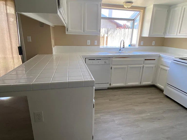 8208 Fawn St — Photo 8