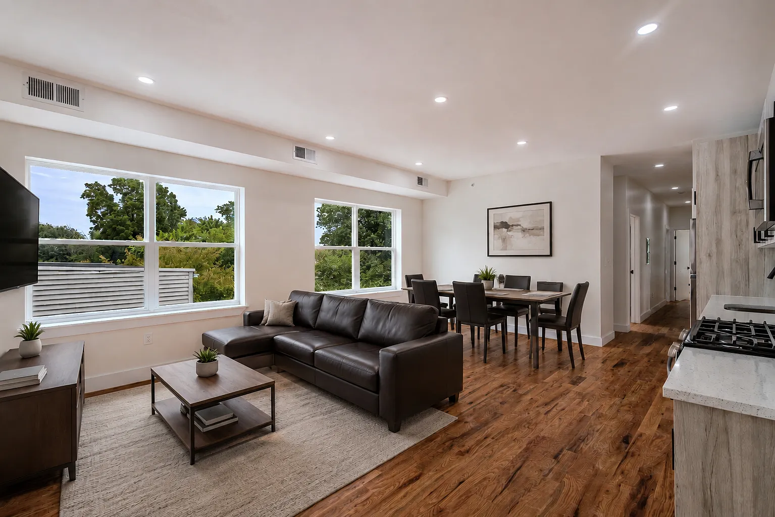 4 bed, $3,100 — Photo 3