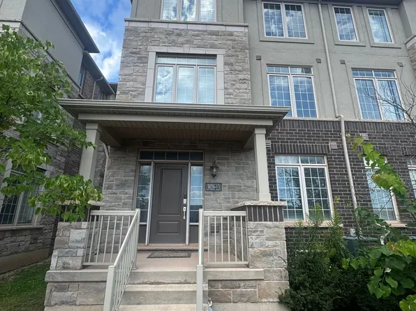 3026 Postridge Dr #13, Oakville, ON L6H 0R9