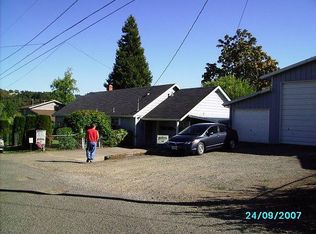 908 NE Thomas St, Myrtle Creek, OR 97457