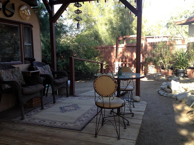 Penny Ln — Photo 8