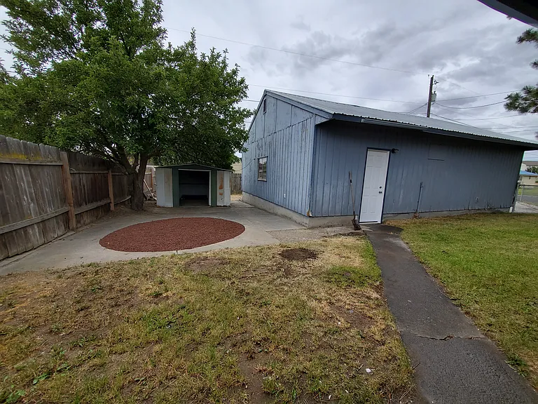 536 N Earl Rd — Photo 10