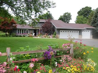 524 Bay East Dr, Traverse City, MI 49686