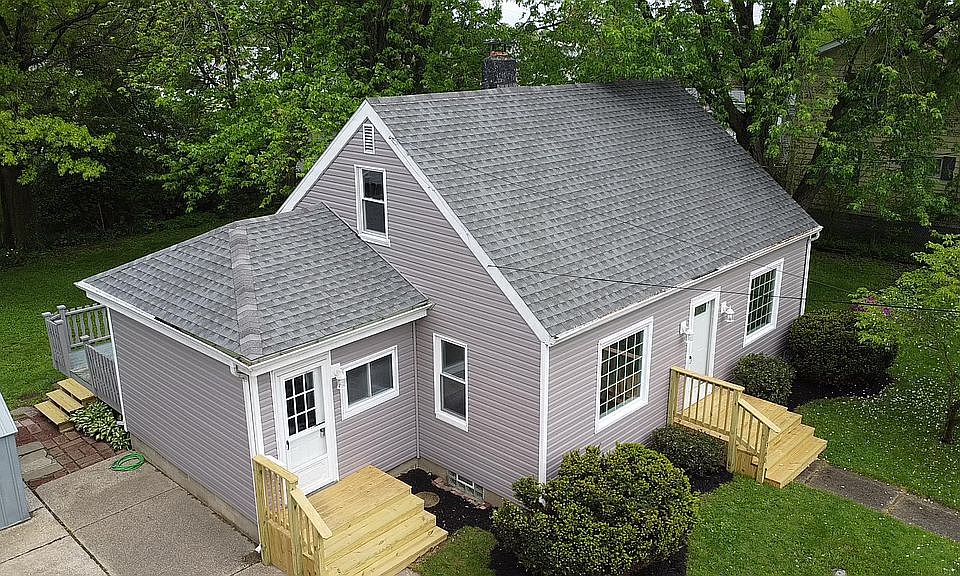 1st image of 1360 W 32nd St