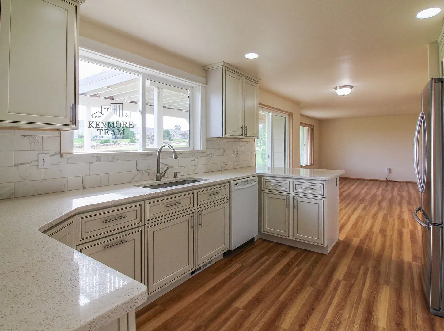 4 Bedroom, 2.5 Bath plus an office Home in Richland — Photo 4