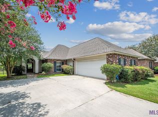 10388 S Bluebonnet Blvd, Baton Rouge, LA 70810