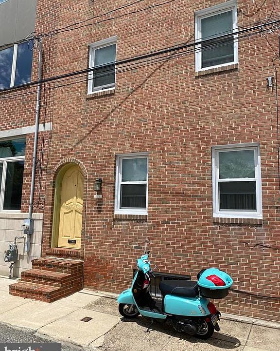 1st image of 715 Kimball St #3