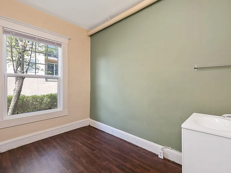 Abbey Park Apartments — Photo 40