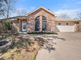 4100 Autumn Ridge Ct, Arlington, TX 76016