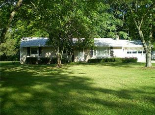 2036 Shawnee Dr, Defiance, OH 43512