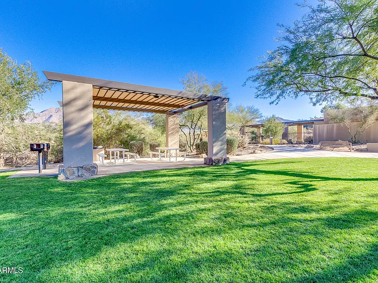 10602 E Blanche Dr — Photo 42