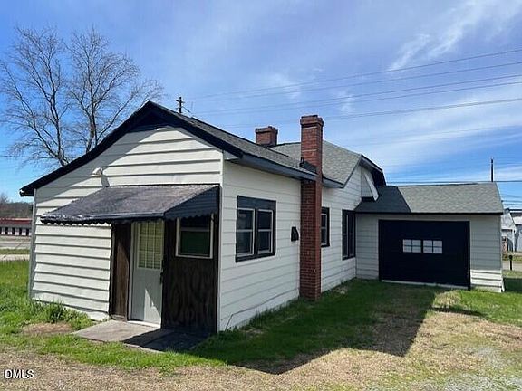 5th image of 1824 N Main St