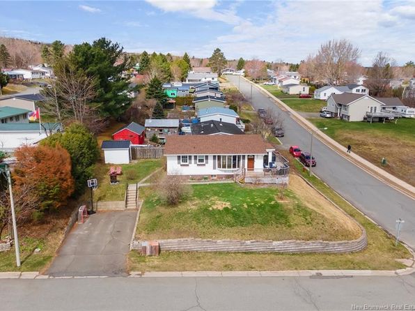 31 Pugsley St, Nackawic, NB E6G 1B4