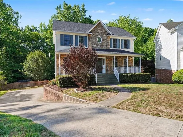 175 Spring Park Ct, Clemmons, NC 27012