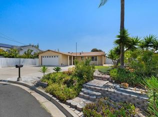 811 Earth Dr, Vista, CA 92083
