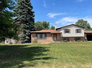 8216 Fox Bay Dr, White Lake, MI 48386