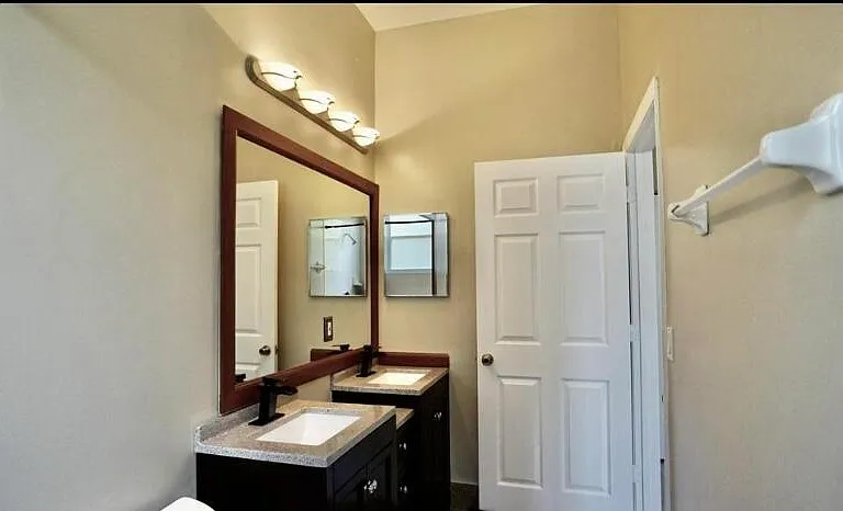 145 Prestige Dr — Photo 7