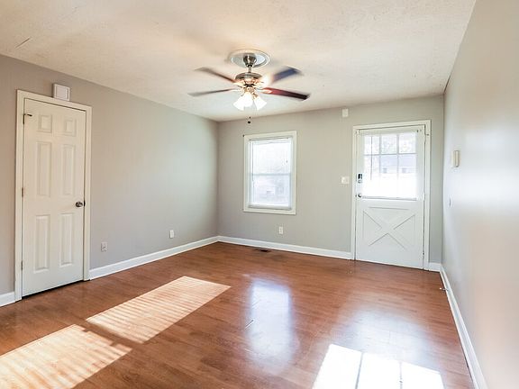 5th image of 6641 Wealthy Ct