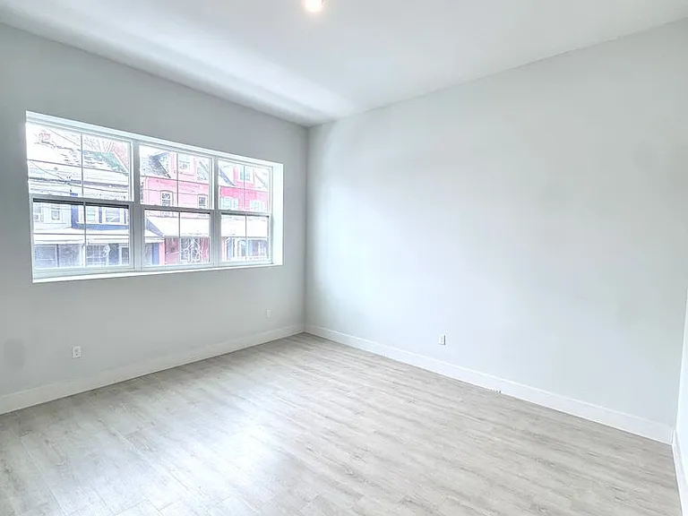 Riverfront Lofts — Photo 8