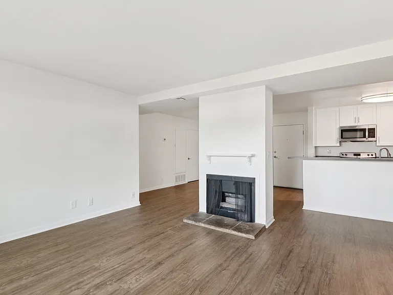 The Linden Apartments — Photo 11