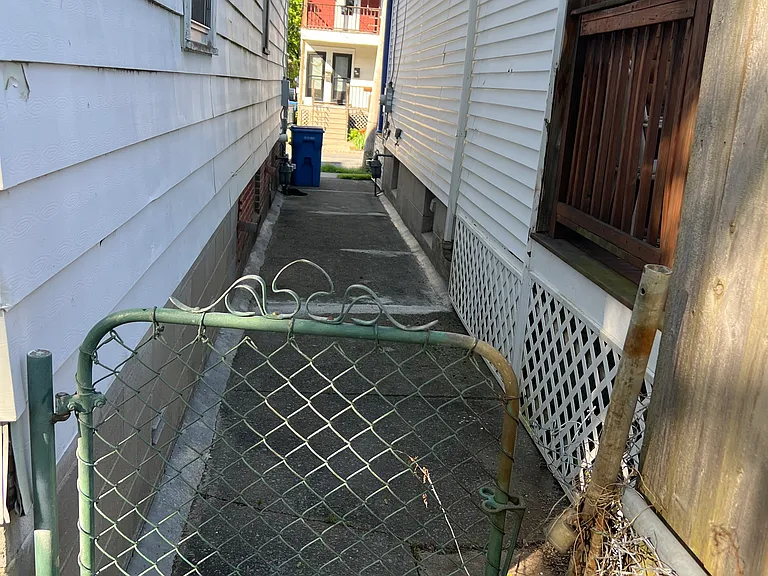12 Arcadia Ave #1 — Photo 17