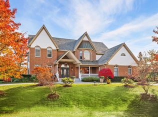 4588 Pamela Ct, Long Grove, IL 60047