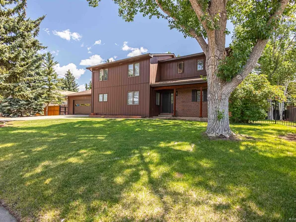 1063 Empinado Dr, Laramie, WY 82072