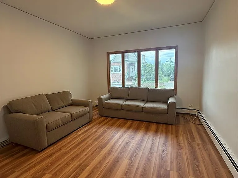 120 Market St — Photo 4