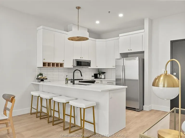 364 Grand Ave E #305 — Photo 23