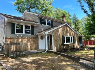 46 Shady Nook Dr, Toms River, NJ