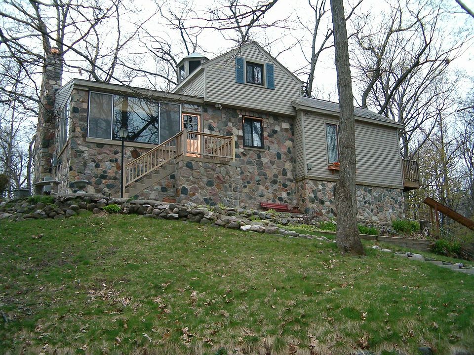 8565 Thendara Blvd, Clarkston, MI 48348 Zillow