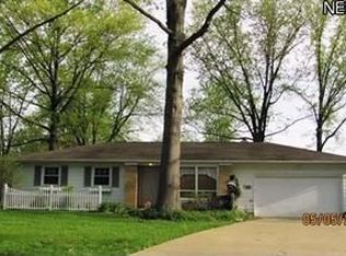 486 Lullaby Cir, Amherst, OH 44001