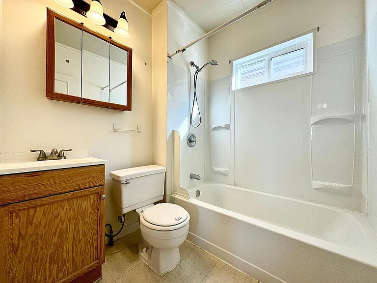 2701 Raspberry St — Photo 11
